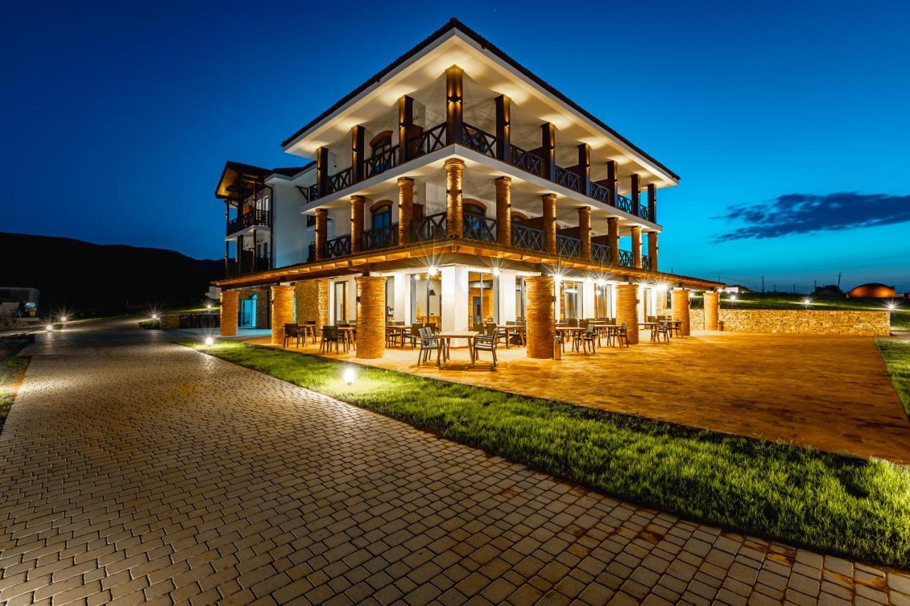 Hotel Qvevrebi Telavi Esterno foto